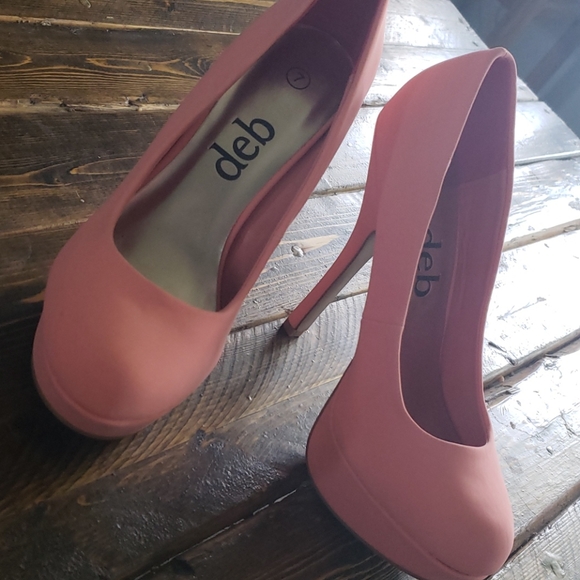 Never wear - Picture 3 of 3